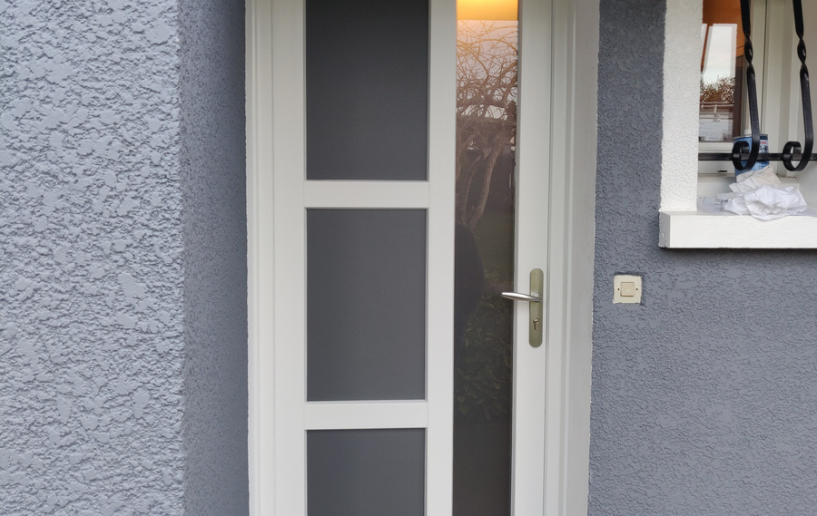 Notre gamme de portes d'entr&eacute;e en PVC CLASSIQUE et PVC CONTEMPORAINE &agrave;&nbsp;Agen